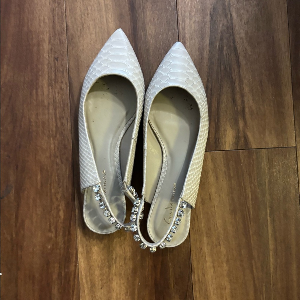 EUC Elegant Cream Slingback Flats